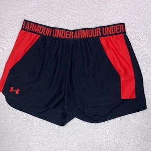 Underarmour loose heatgear medium shorts